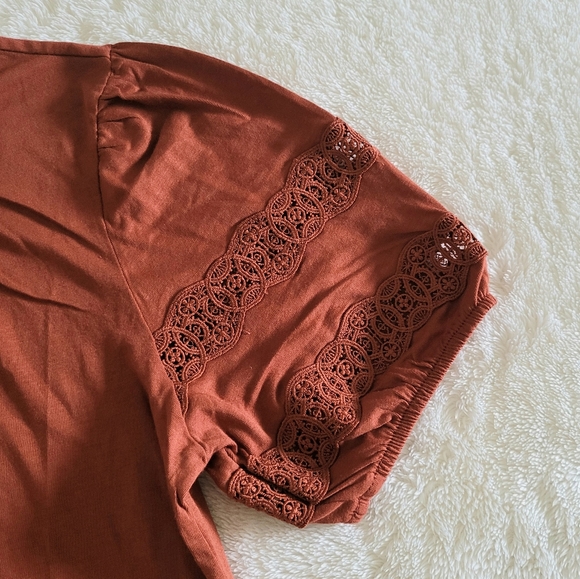 Chelsea & Theodore Puffy Sleeve Top - NWT - Picture 9 of 14